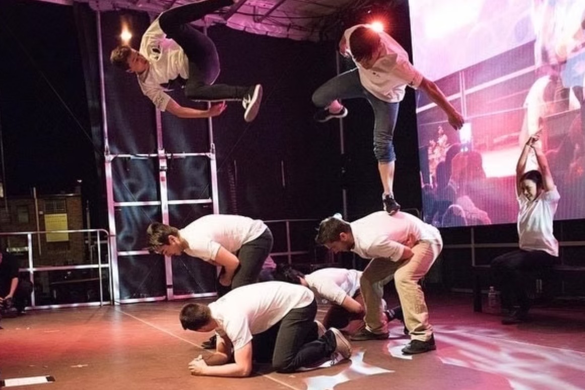 Break Dancers