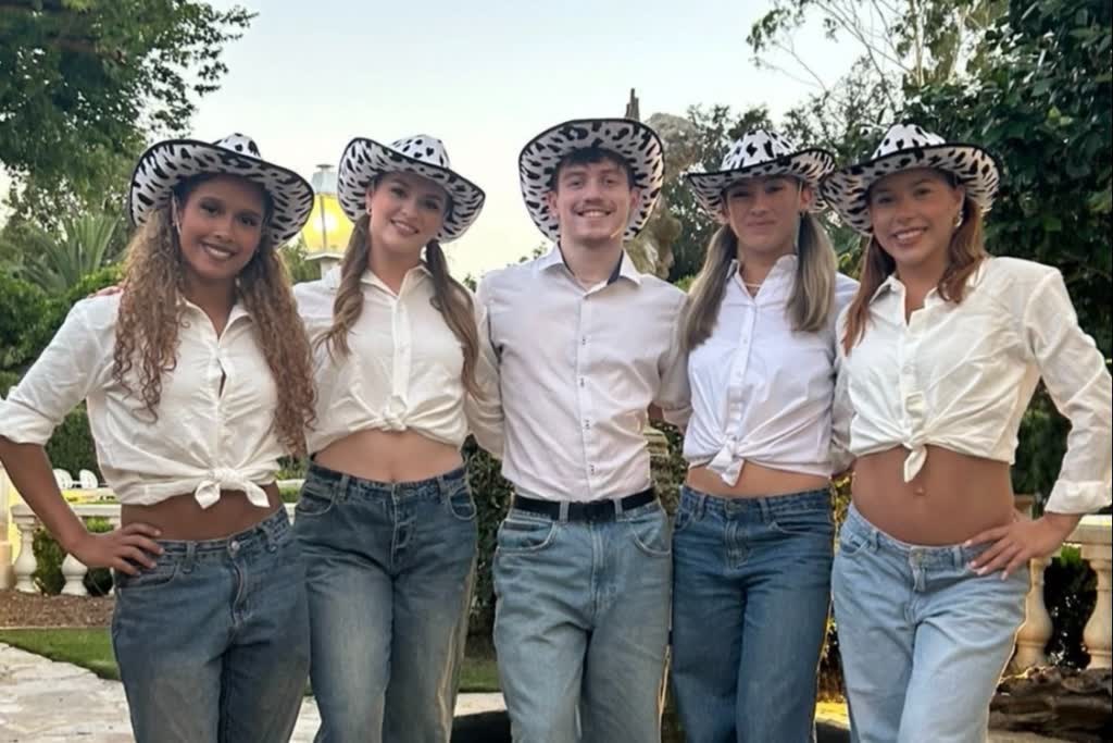 Country Themed Shows