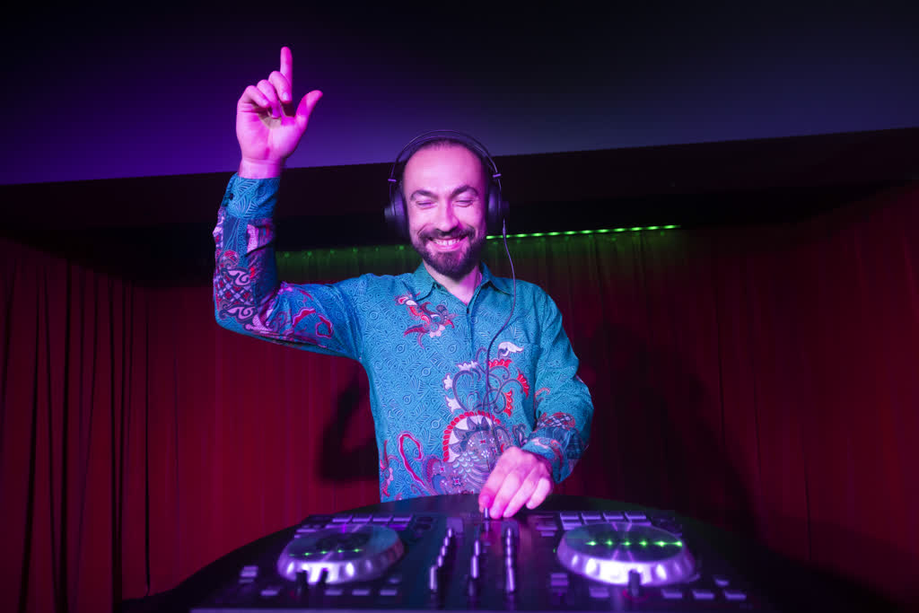 DJ Atman photo 2