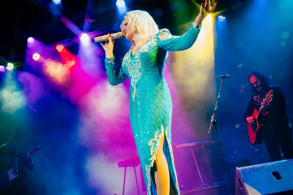 DOLLY I Will Always Love You, Australia's Premier Dolly Parton Tribute act
