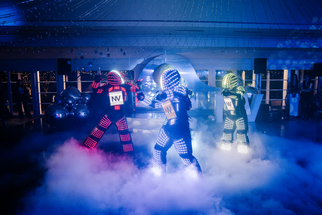 LED Robot Stunt Show photo 2