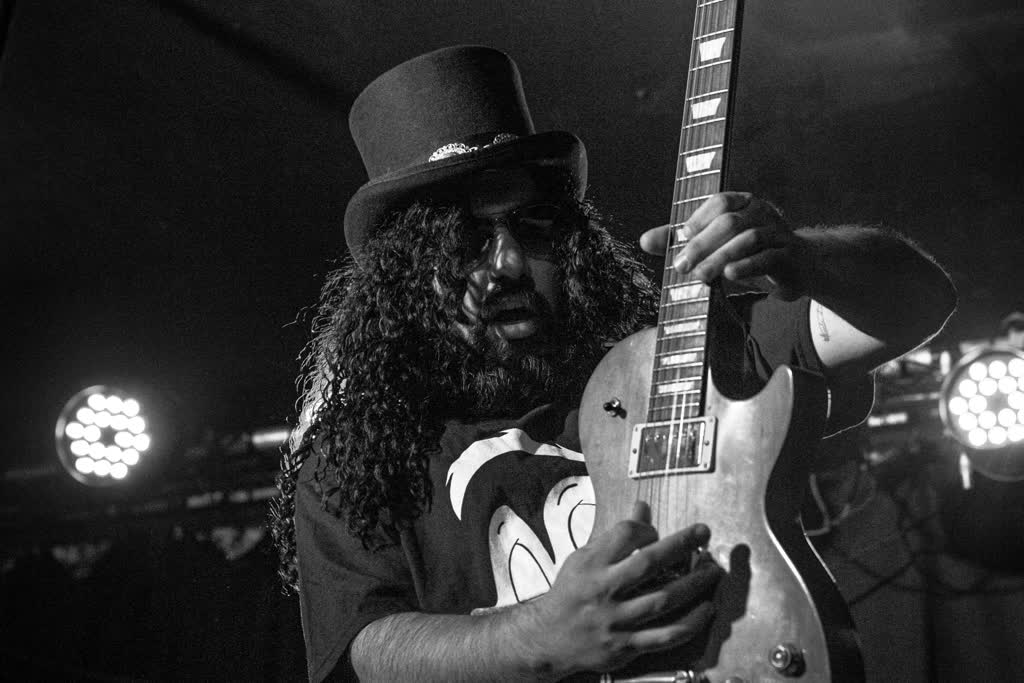Use Your Roses - a Guns N' Roses Tribute Band photo 3
